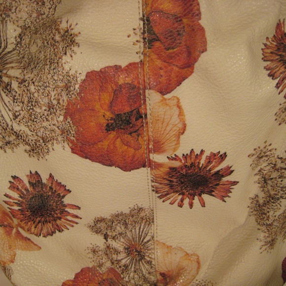 Field of Dreams Floral Leather Hobo - Picture 5 of 6